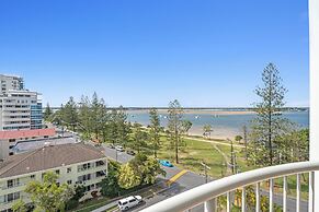 Crystal Bay on the Broadwater