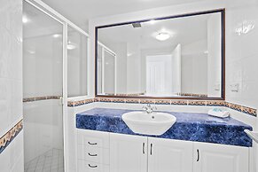 Crystal Bay on the Broadwater