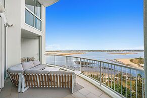 Crystal Bay on the Broadwater