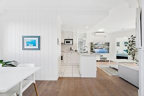 Crystal Bay on the Broadwater