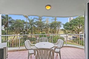 Crystal Bay on the Broadwater