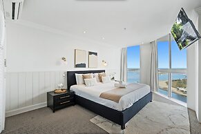 Crystal Bay on the Broadwater