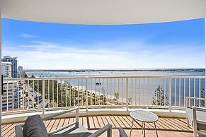 Crystal Bay on the Broadwater