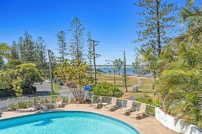 Crystal Bay on the Broadwater