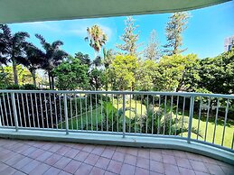 Crystal Bay on the Broadwater