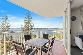 Crystal Bay on the Broadwater