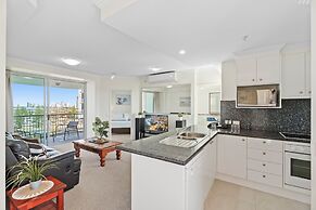 Crystal Bay on the Broadwater