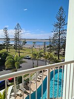 Crystal Bay on the Broadwater