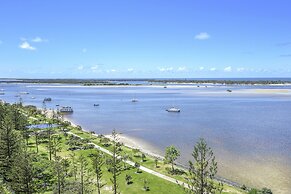 Crystal Bay on the Broadwater