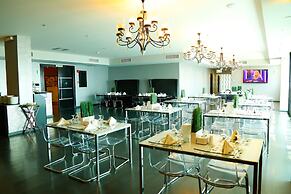 Al Manzil Hotel Bahrain