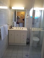 Admiral Nelson Motor Inn