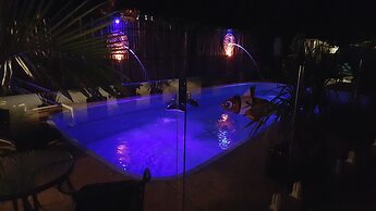 Admiral Nelson Motor Inn