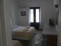 Naoussa Hotel Paros by Booking Kottas