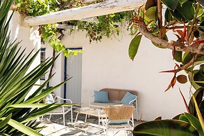 Naoussa Hotel Paros by Booking Kottas