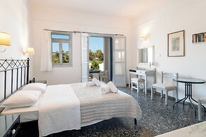 Naoussa Hotel Paros by Booking Kottas