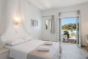 Naoussa Hotel Paros by Booking Kottas