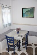 Naoussa Hotel Paros by Booking Kottas