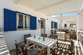 Naoussa Hotel Paros by Booking Kottas