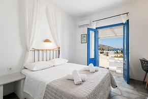 Naoussa Hotel Paros by Booking Kottas