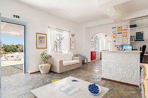 Naoussa Hotel Paros by Booking Kottas