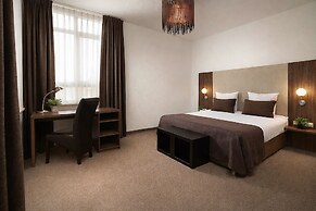 Hotel La Reine