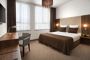 Hotel La Reine