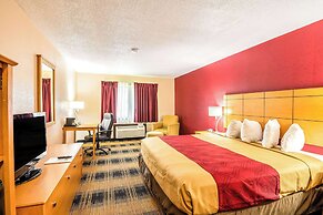 Econo Lodge at Wanamaker