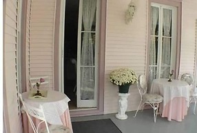 Walden on the Pond Hotel