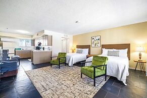 Lido Palms Resort and Spa