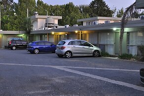 Albury Burvale Motor Inn