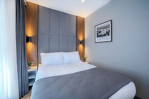 Center Hill Hotel