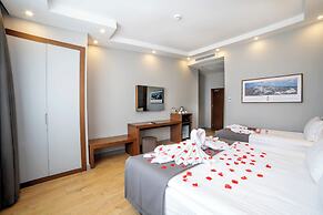 Center Hill Hotel