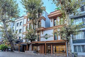 Center Hill Hotel