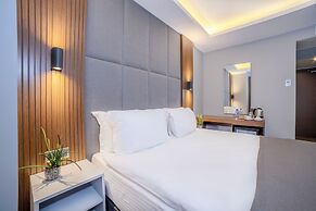 Center Hill Hotel