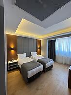 Center Hill Hotel
