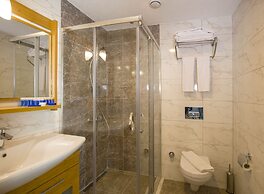 My Marin Hotel - Boutique Class