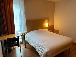 ibis Esch Belval