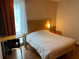 ibis Esch Belval