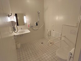 ibis Esch Belval