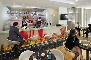 ibis Esch Belval