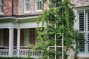 Inn at Carnall Hall