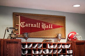 Inn at Carnall Hall