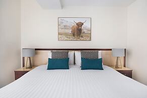 Mantra One Sandy Bay Road