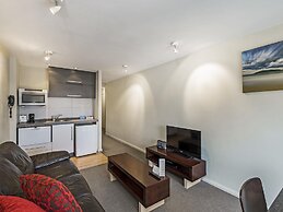 Mantra One Sandy Bay Road