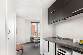 Mantra One Sandy Bay Road