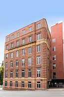 Mantra One Sandy Bay Road