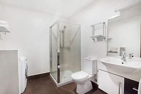 Mantra One Sandy Bay Road