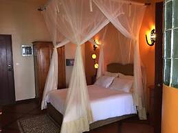 Catembe Gallery Hotel