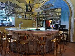 Catembe Gallery Hotel