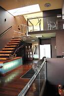 Catembe Gallery Hotel